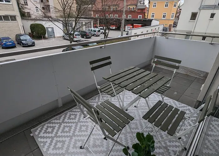 Lend Family Self-check-in Apartment